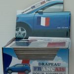 boite drapeau voiture.jpg