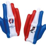 Mains gonflables géantes tricolores.jpg