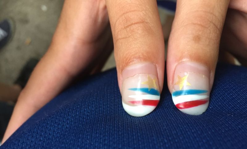 Bleu Blanc Rouge et 2 étoiles jusqu'au bout des ongles