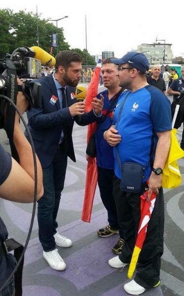 Interview avant match avec drapeau Lorrain