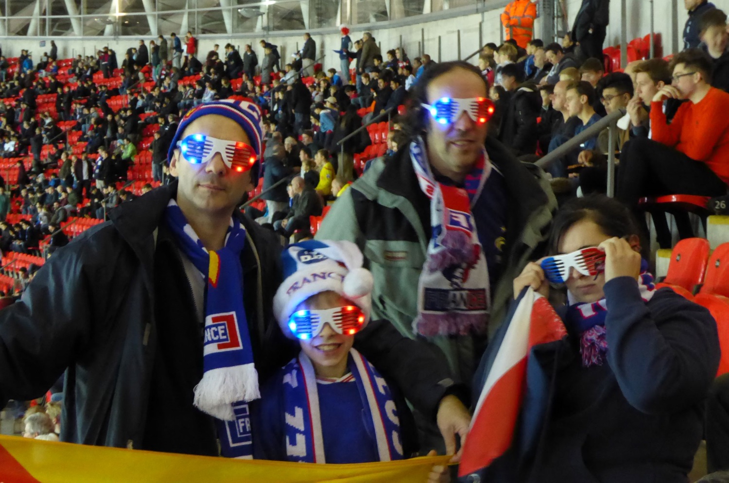 Animation Lunettes Disco Wembley 2015