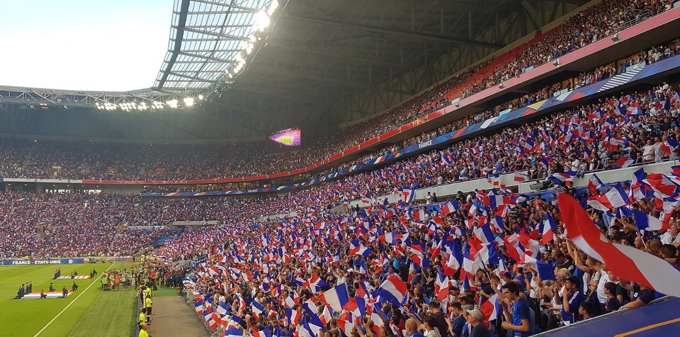 Dans le stade Drapeaux Tricolores