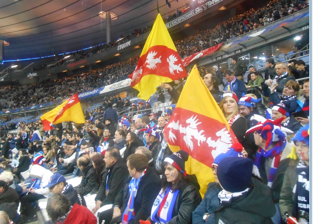 Drapeaux Lorrains au Stade de France