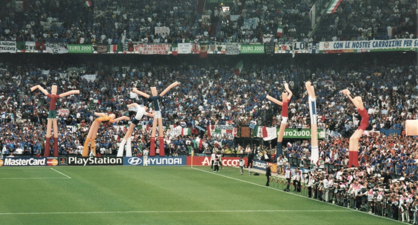 EURO 2000 Bonhommes gonflés stade