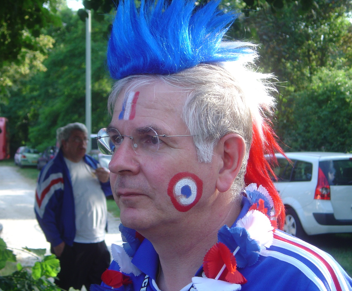 Jean Marie avec sa crête et maquillé