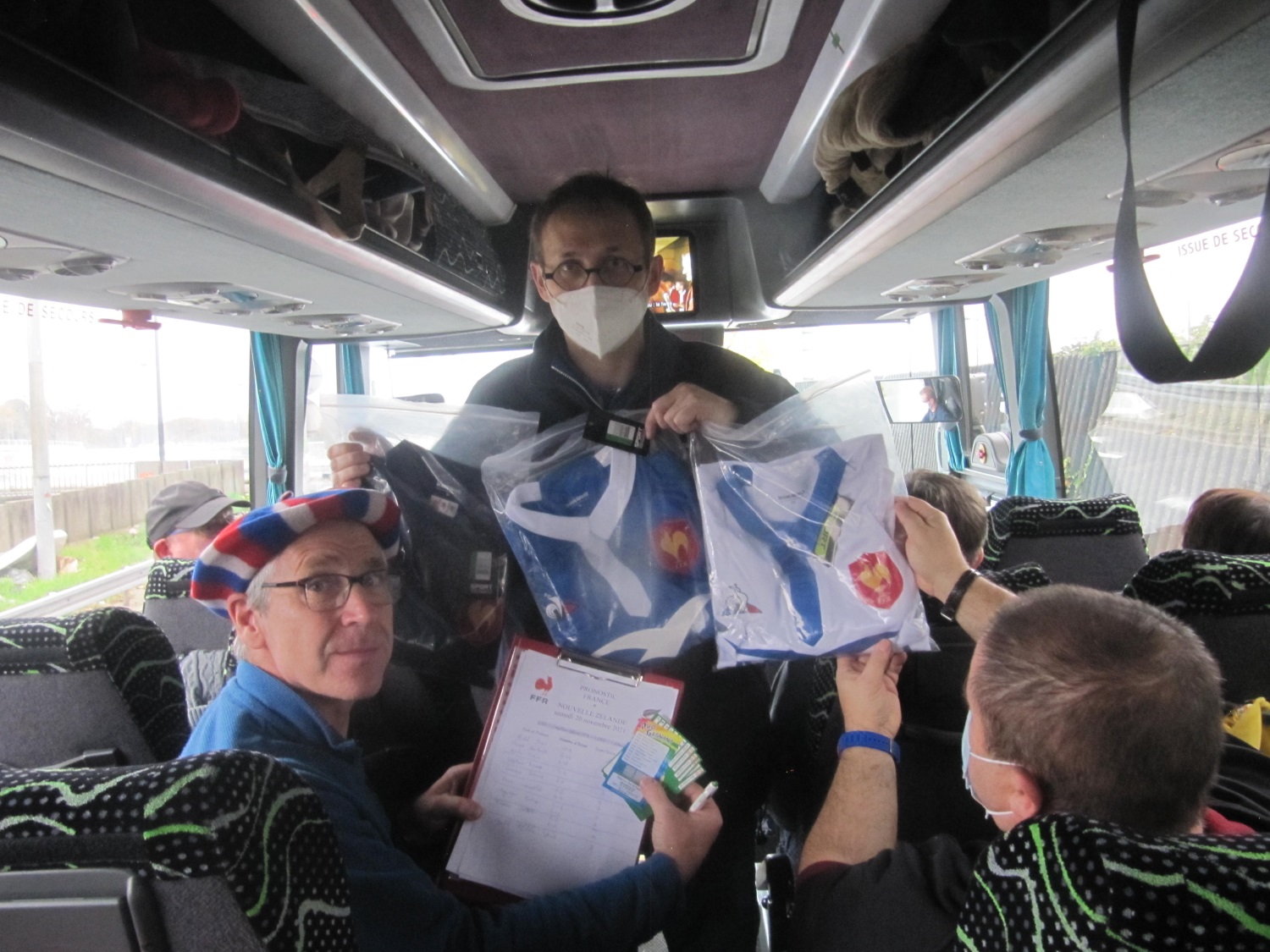 Maillots à gagner pour le pronostic Bus