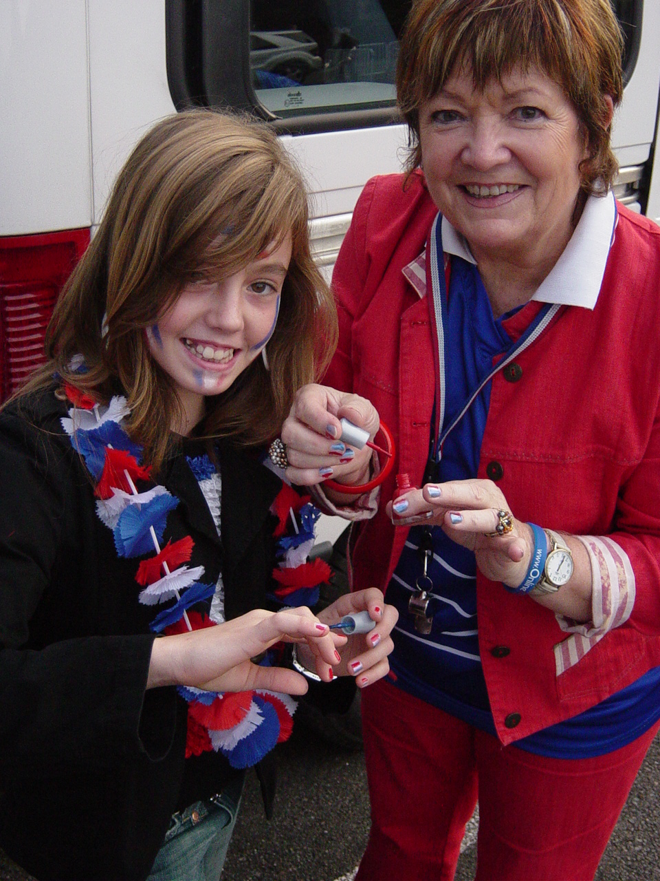 Maquillage jsuq'aux bouts des goigts