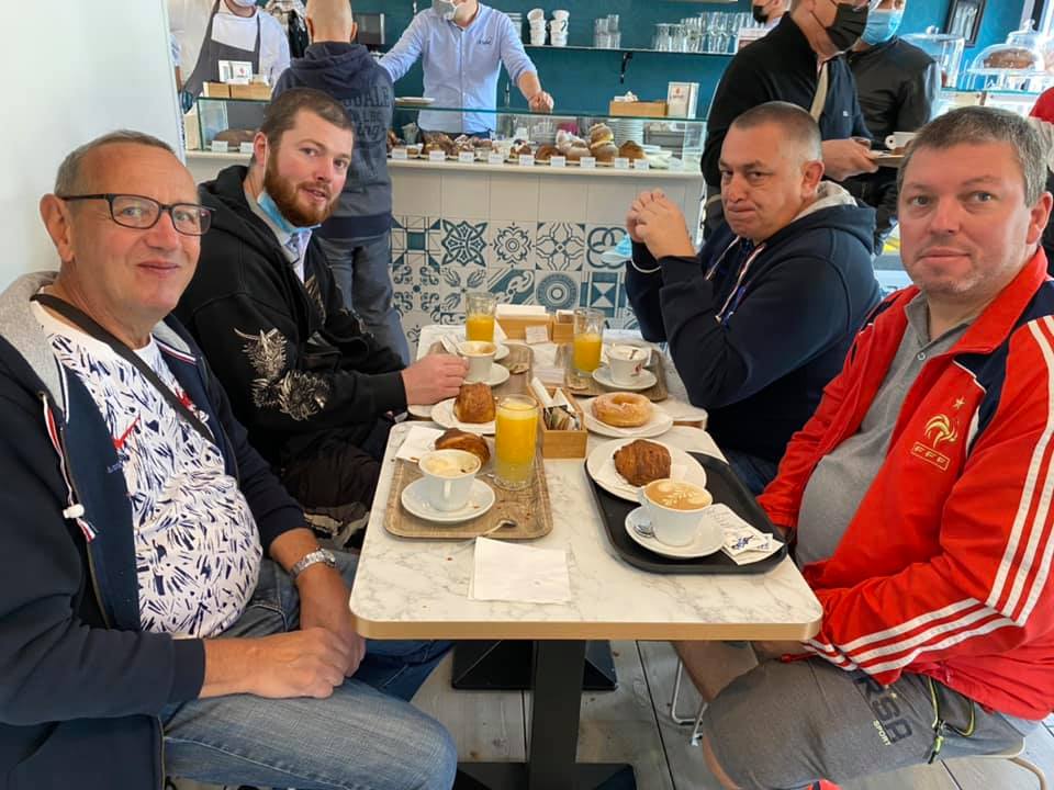 Petit dej à coté de l'hotel Visconti